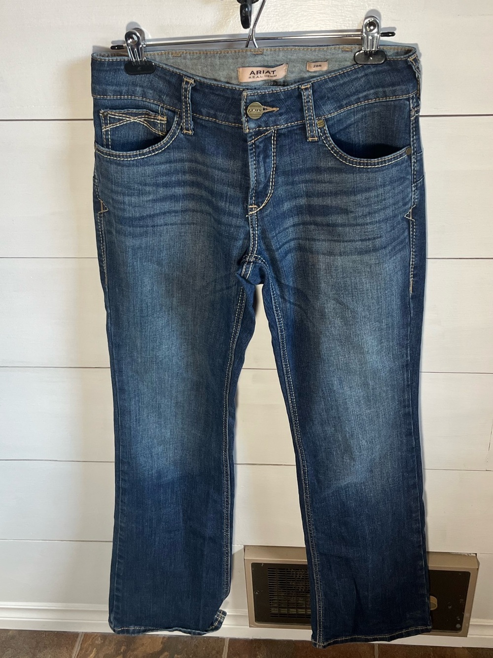 Ariat Women's Medium Blue Boot-Cut Stretch Jeans